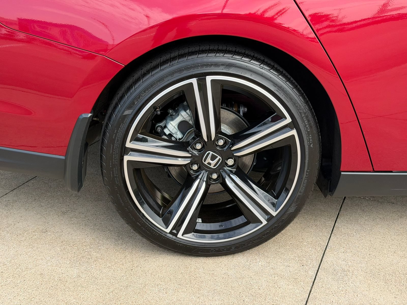 Used 2025 Honda Accord Sport image 8
