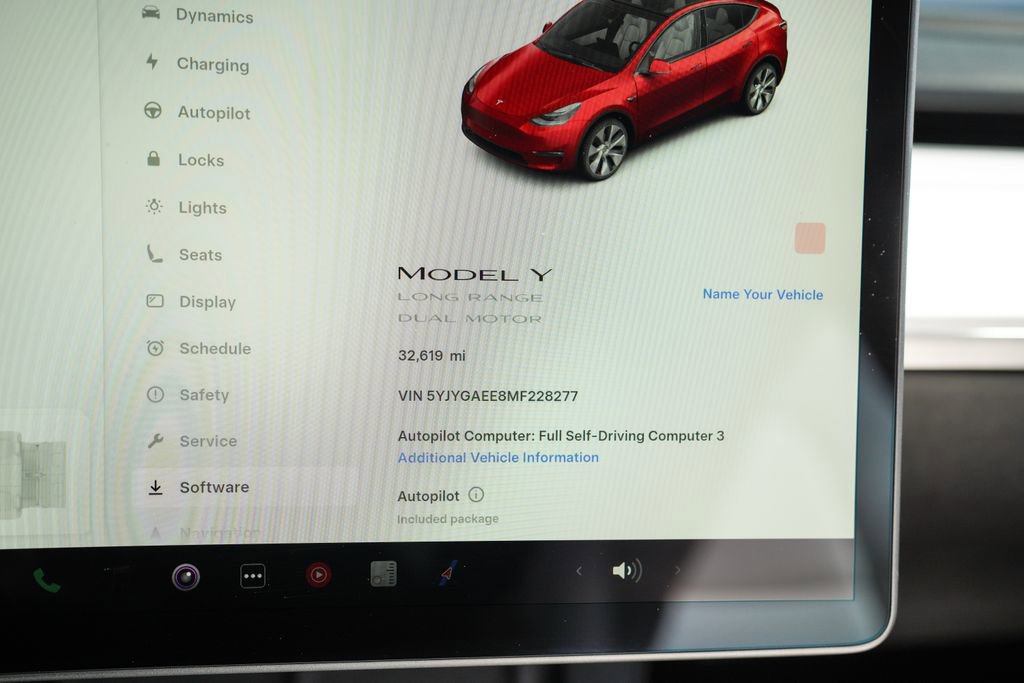 Used 2021 Tesla Model Y Long Range AWD/4WD image 27