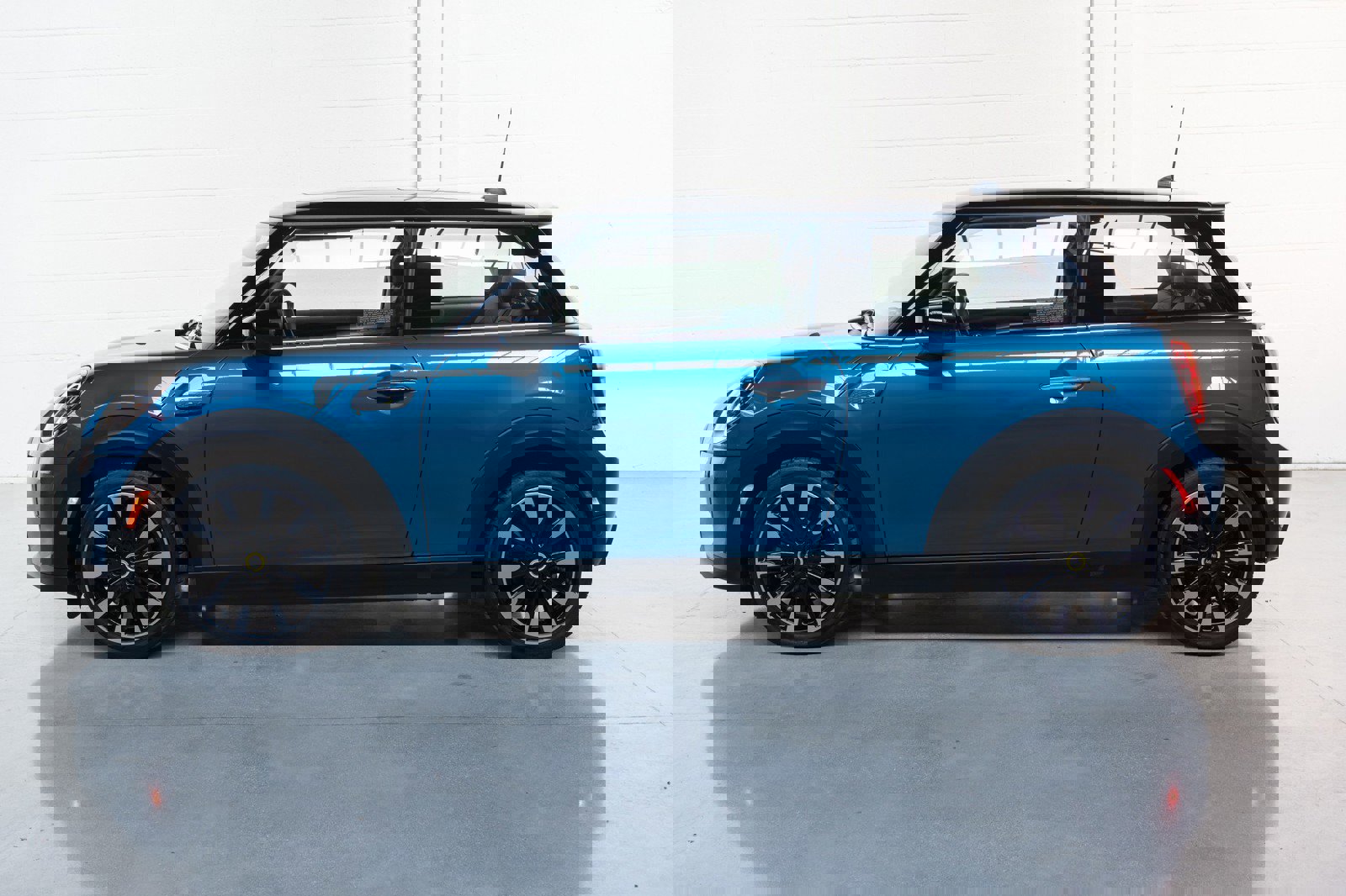 Used 2023 MINI Cooper SE image 14