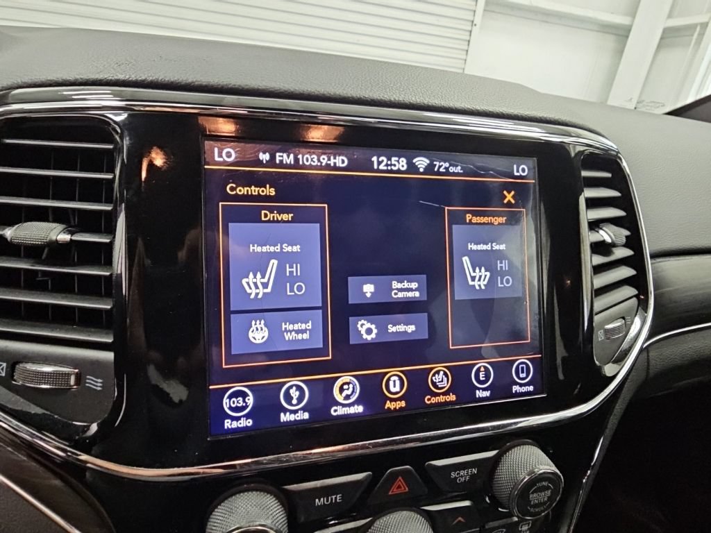 Used 2019 Jeep Grand Cherokee Limited AWD/4WD image 17