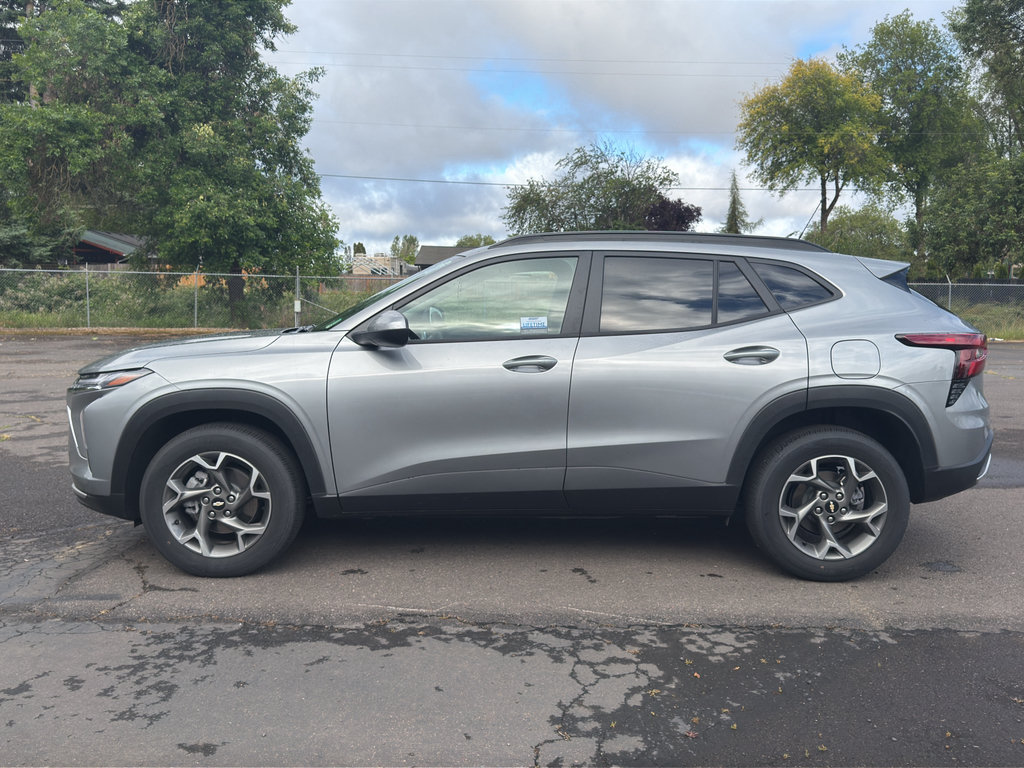 New 2025 Chevrolet Trax LT w/ Driver Confidence Package FWD image 20