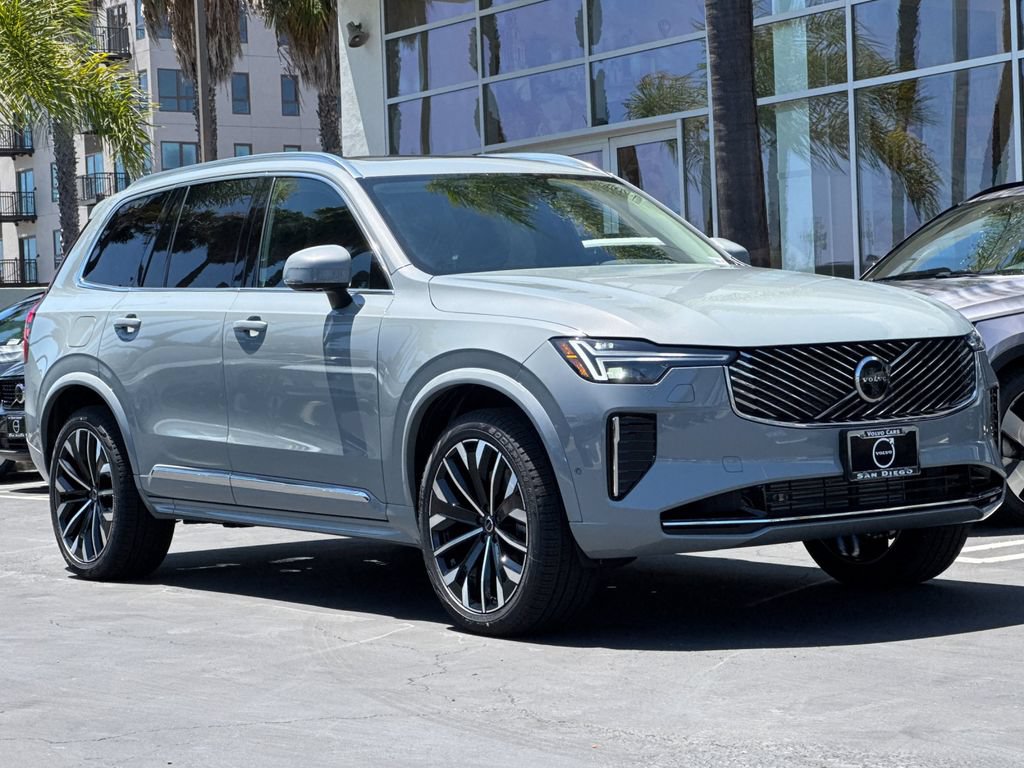 New 2026 Volvo XC90 T8 Plus AWD/4WD image 7