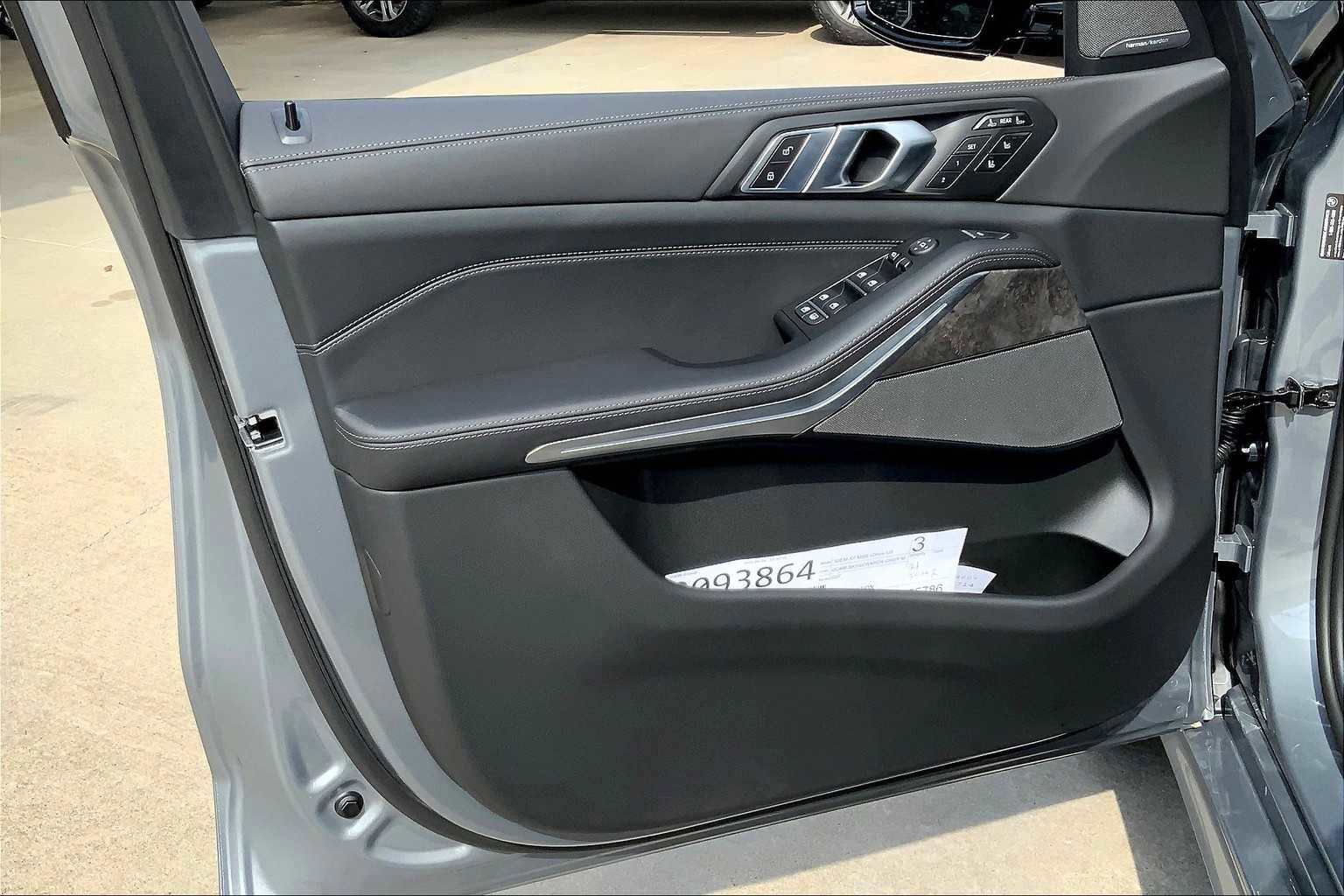 New 2026 BMW X7 M60i image 10