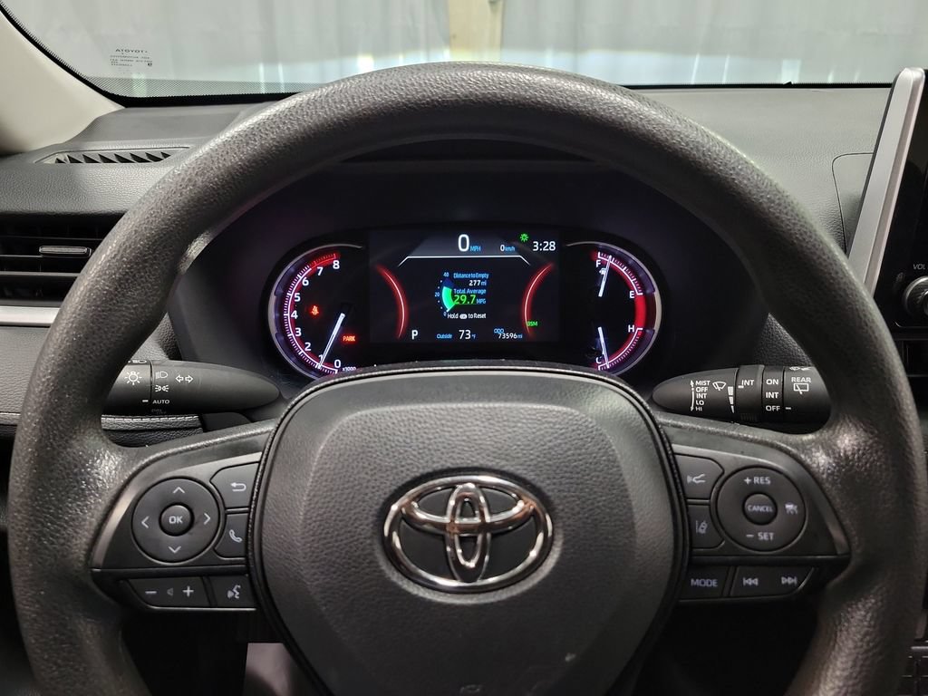 Used 2024 Toyota RAV4 XLE AWD/4WD image 14