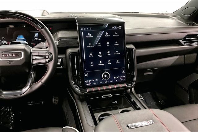 Used 2025 GMC Yukon AT4 Ultimate AWD/4WD image 7