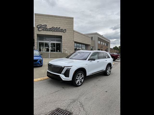 New 2027 Cadillac Vistiq Luxury w/ LPO, Floor Liner Package