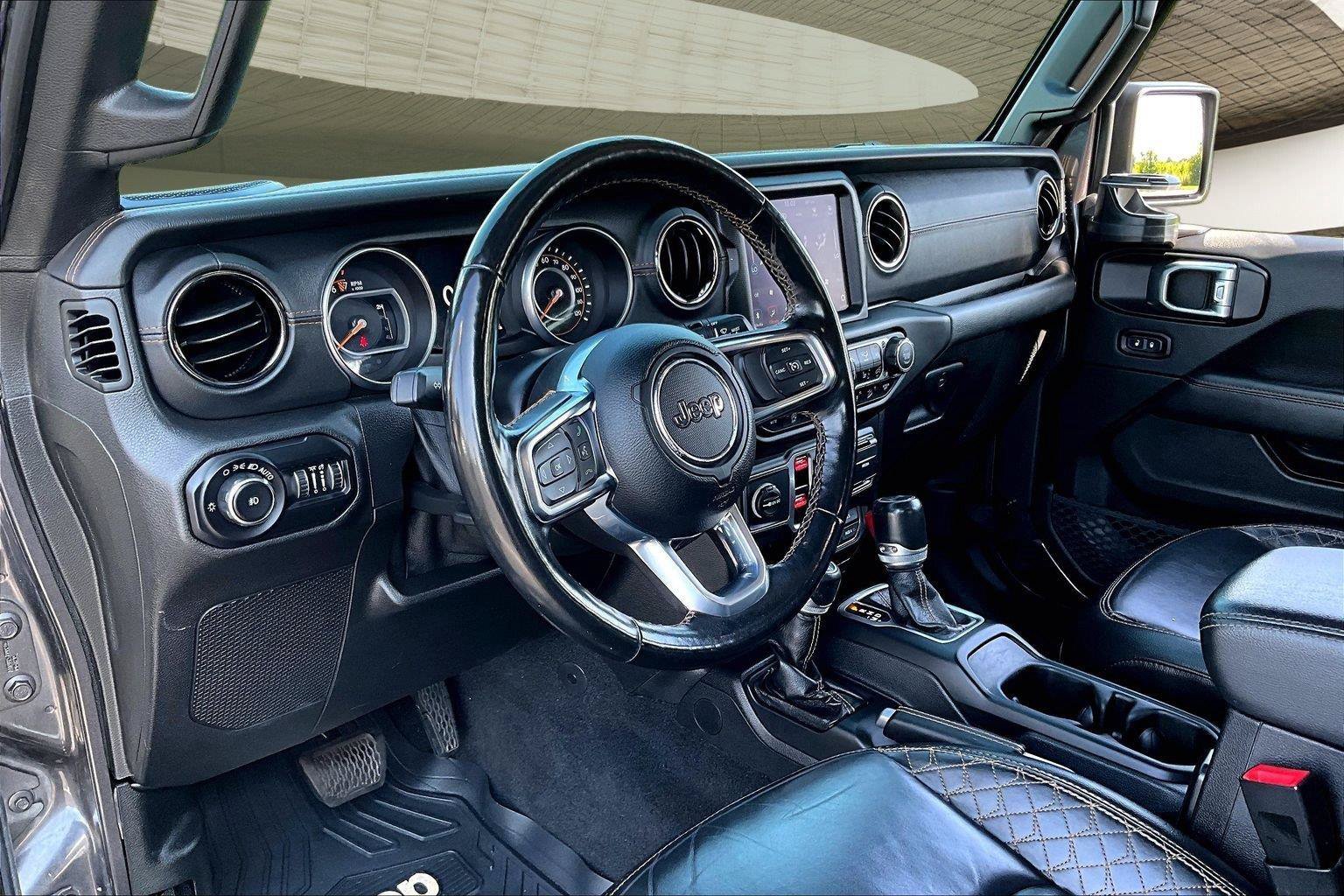 Used 2021 Jeep Wrangler Unlimited Sahara AWD/4WD image 8