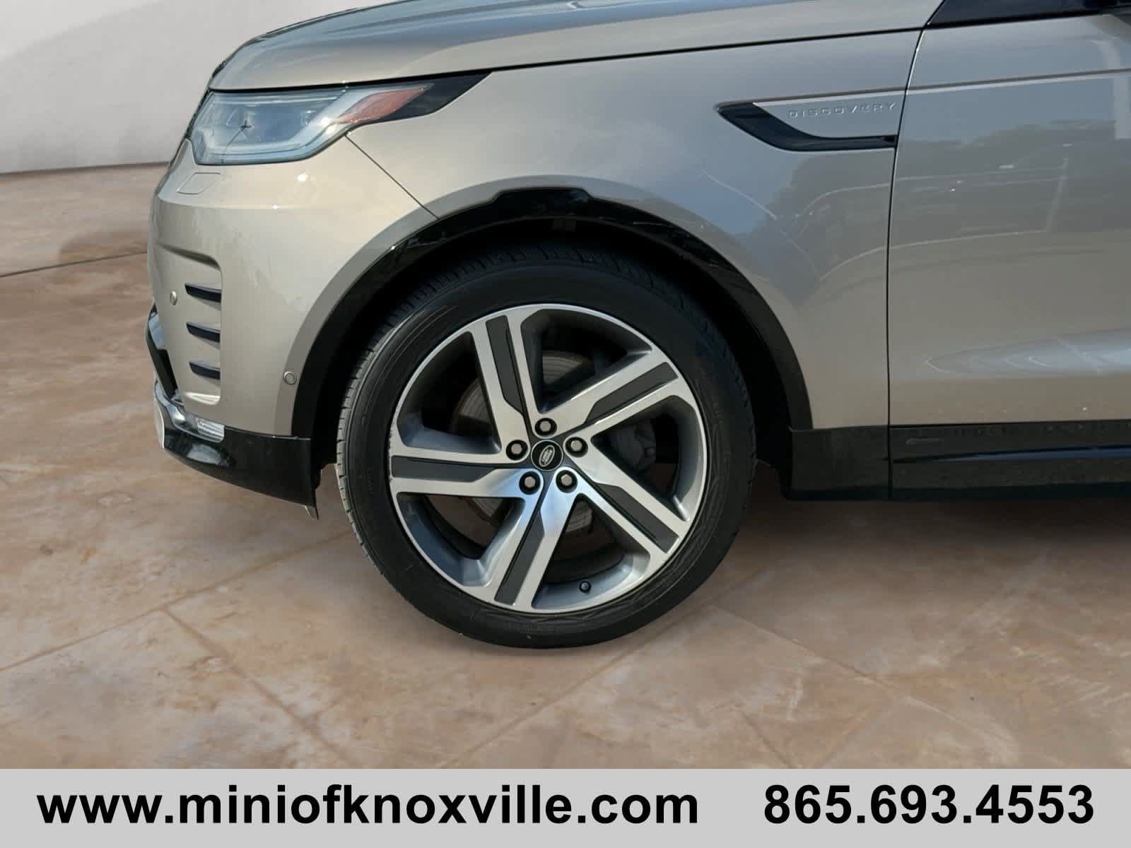 Used 2021 Land Rover Discovery HSE R-Dynamic AWD/4WD image 9