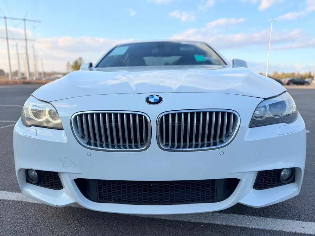 Used 2013 BMW 550i xDrive Sedan AWD/4WD image 8