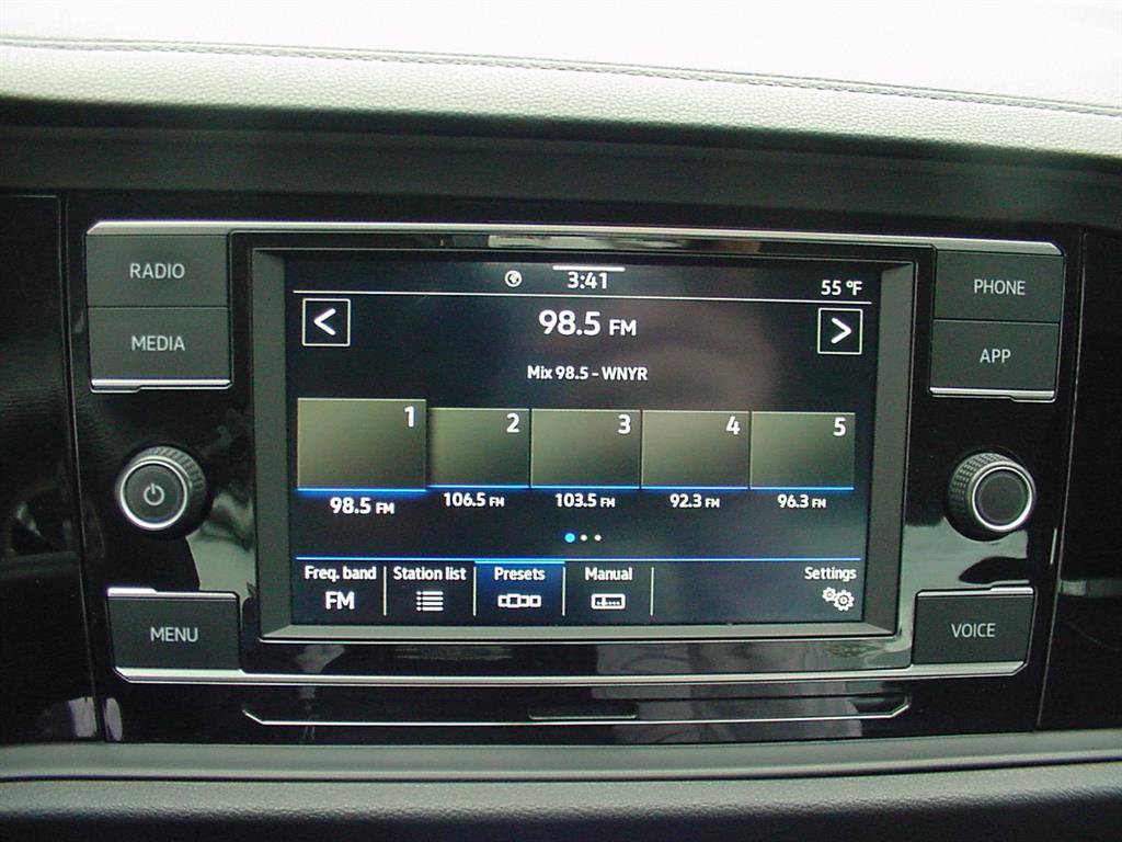 Used 2021 Volkswagen Jetta S w/ Driver Assistance Package image 12