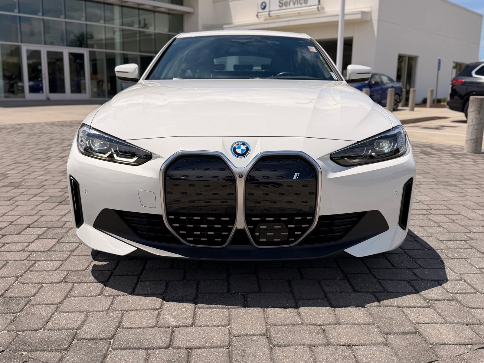 Used 2023 BMW i4 eDrive40 RWD image 6