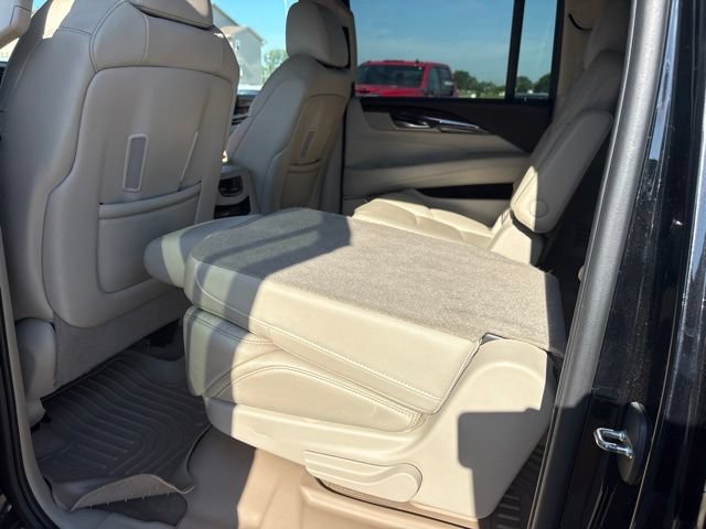 Used 2016 Cadillac Escalade ESV Premium AWD/4WD image 35