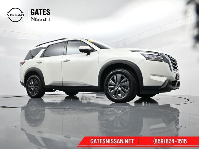 Used 2024 Nissan Pathfinder SV image 41