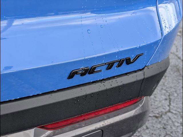New 2026 Chevrolet Equinox ACTIV w/ Convenience Package III FWD image 17