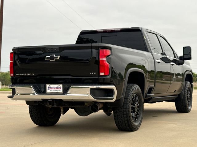 Used 2024 Chevrolet Silverado 2500 LTZ w/ LTZ Premium Package image 9