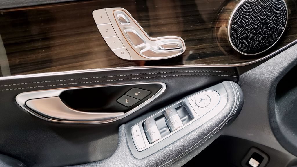 Used 2016 Mercedes-Benz C 300 Sedan image 45