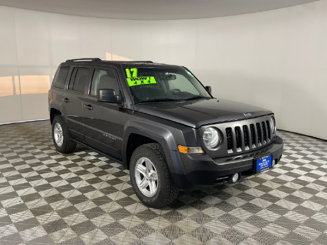 Used 2017 Jeep Patriot Sport w/ Power Value Group AWD/4WD image 24