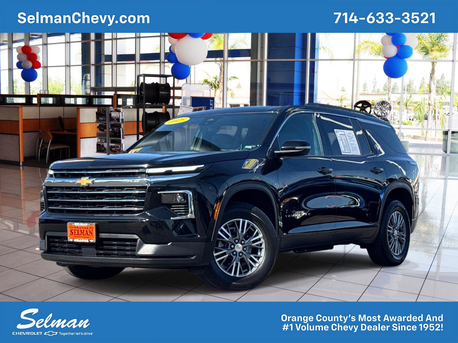 Used 2025 Chevrolet Traverse LT