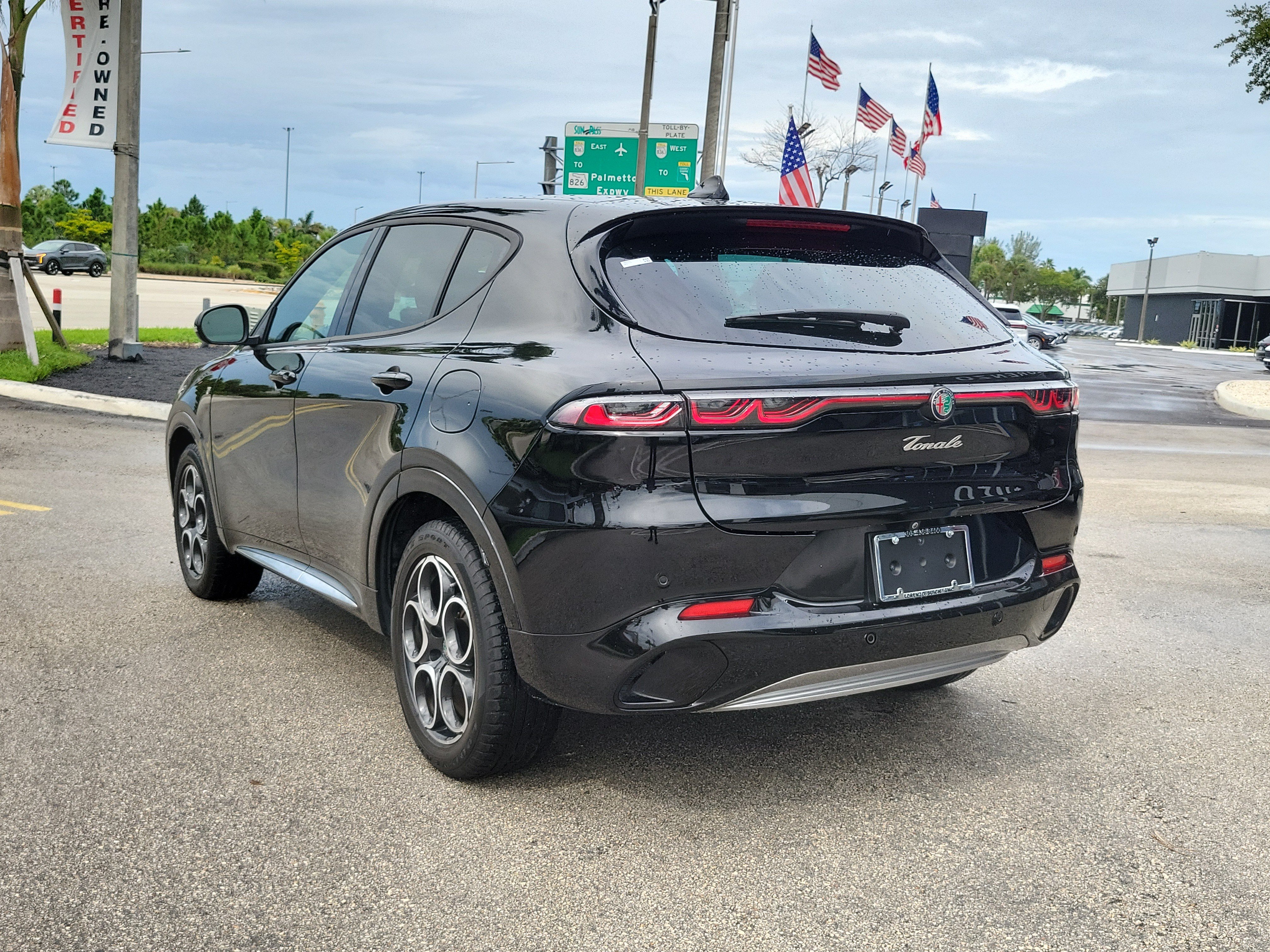 Used 2024 Alfa Romeo Tonale Ti w/ Premium Interior Package AWD/4WD image 7