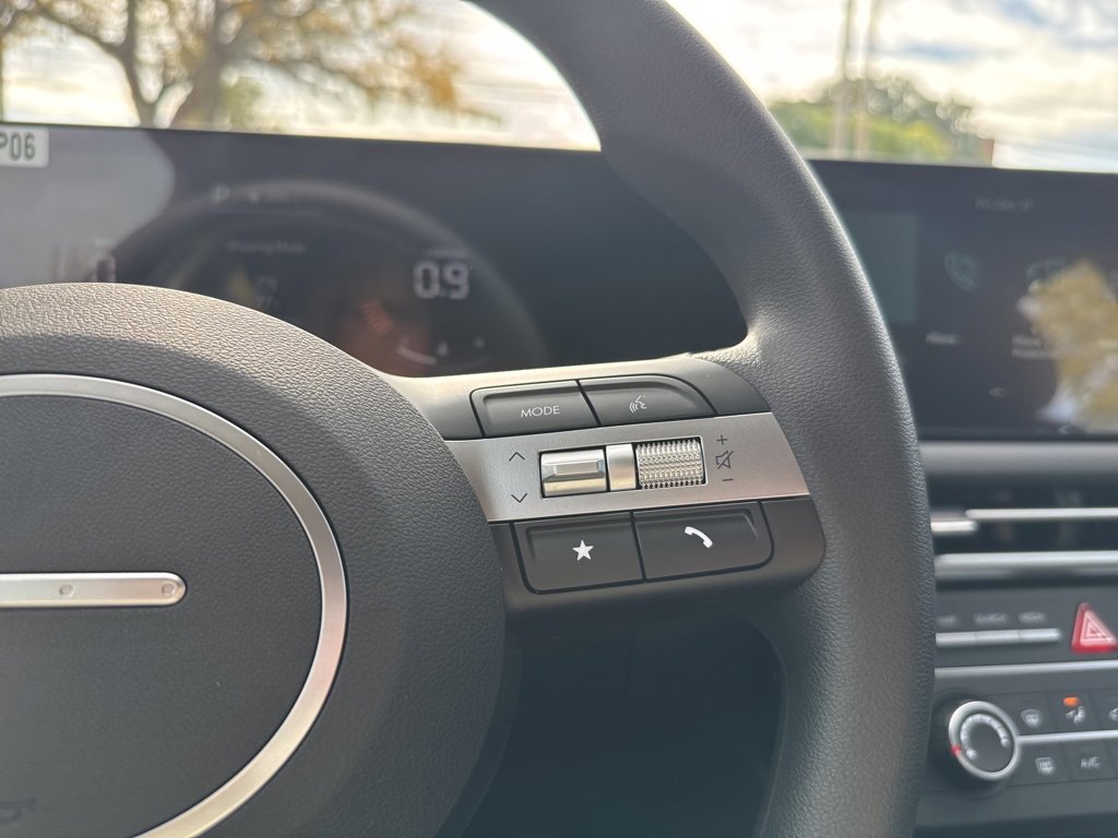 New 2026 Hyundai Tucson SE image 32