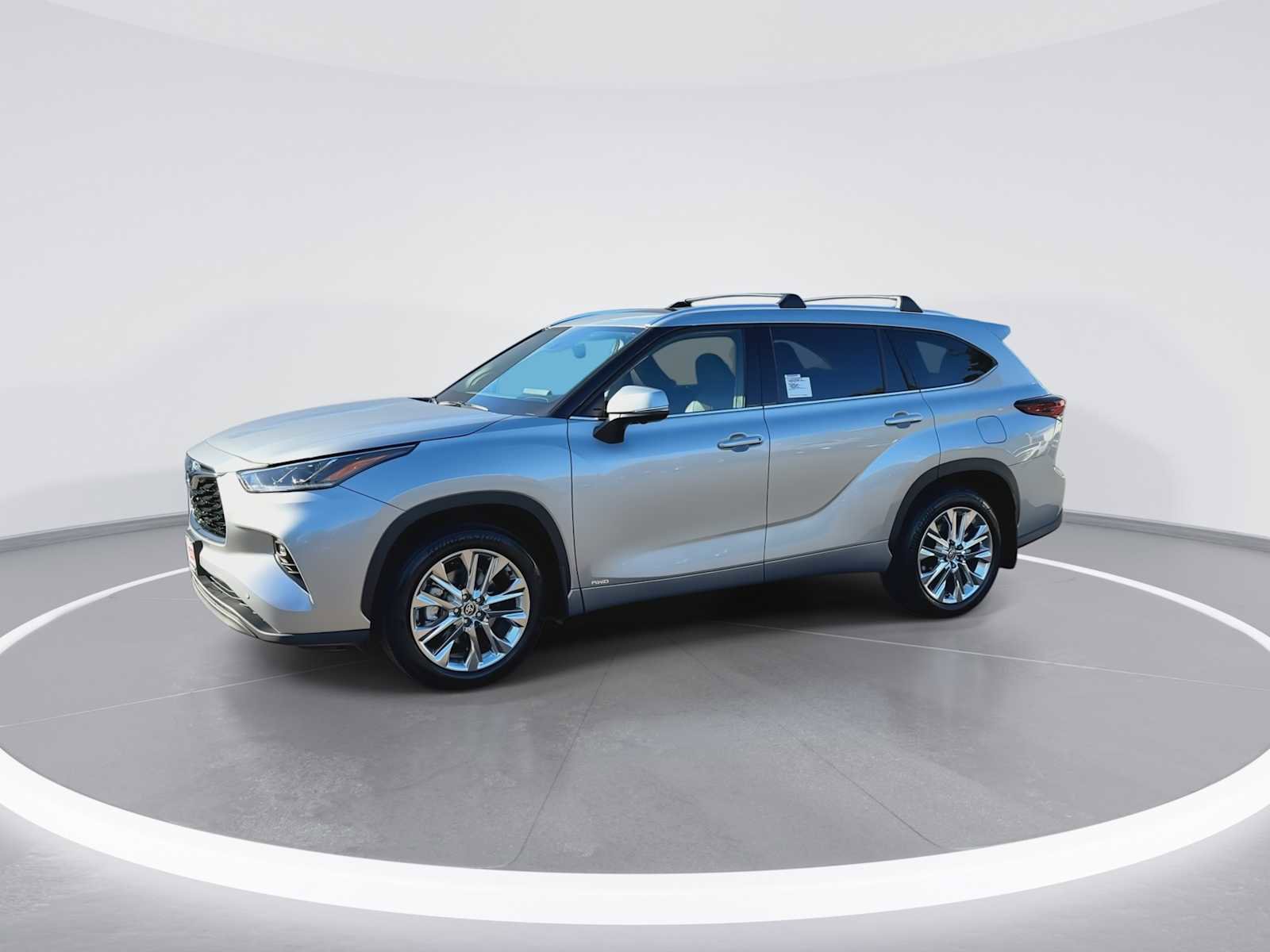 New 2025 Toyota Highlander Limited image 4