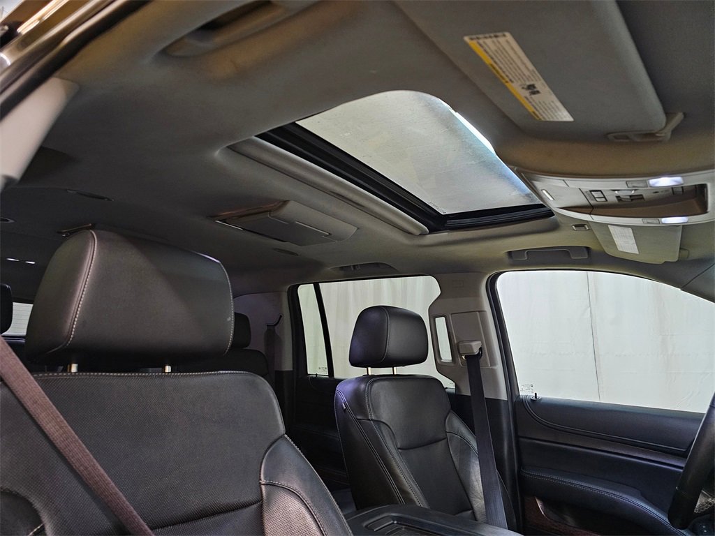 Used 2016 GMC Yukon XL SLT w/ Open Road Package image 11