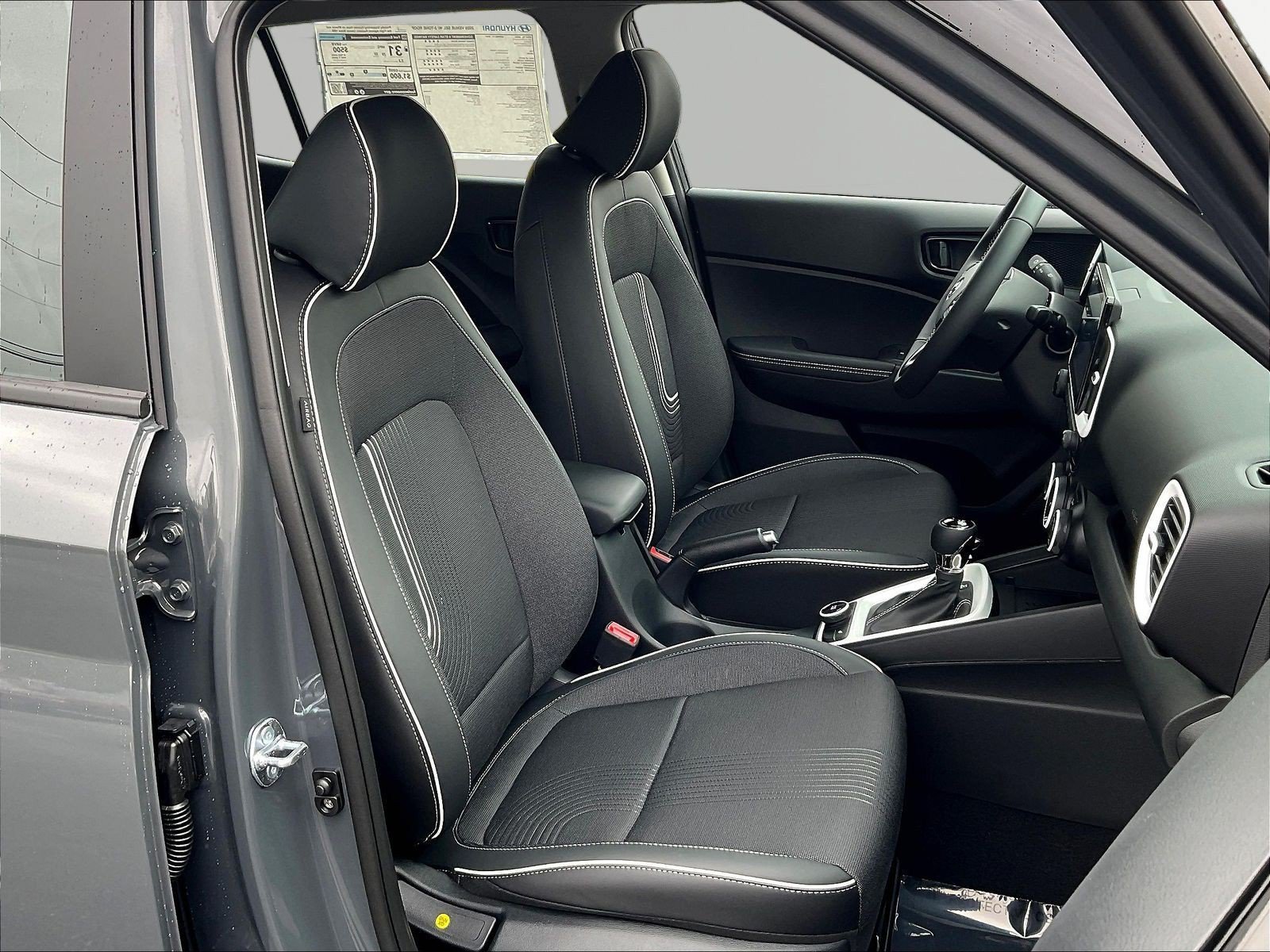New 2026 Hyundai Venue SEL FWD image 18