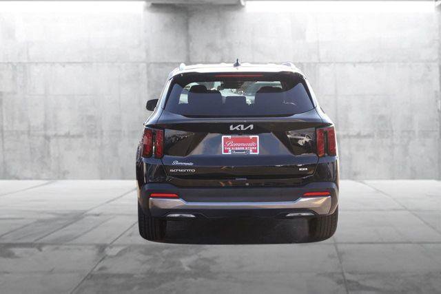 Used 2024 Kia Sorento S image 6
