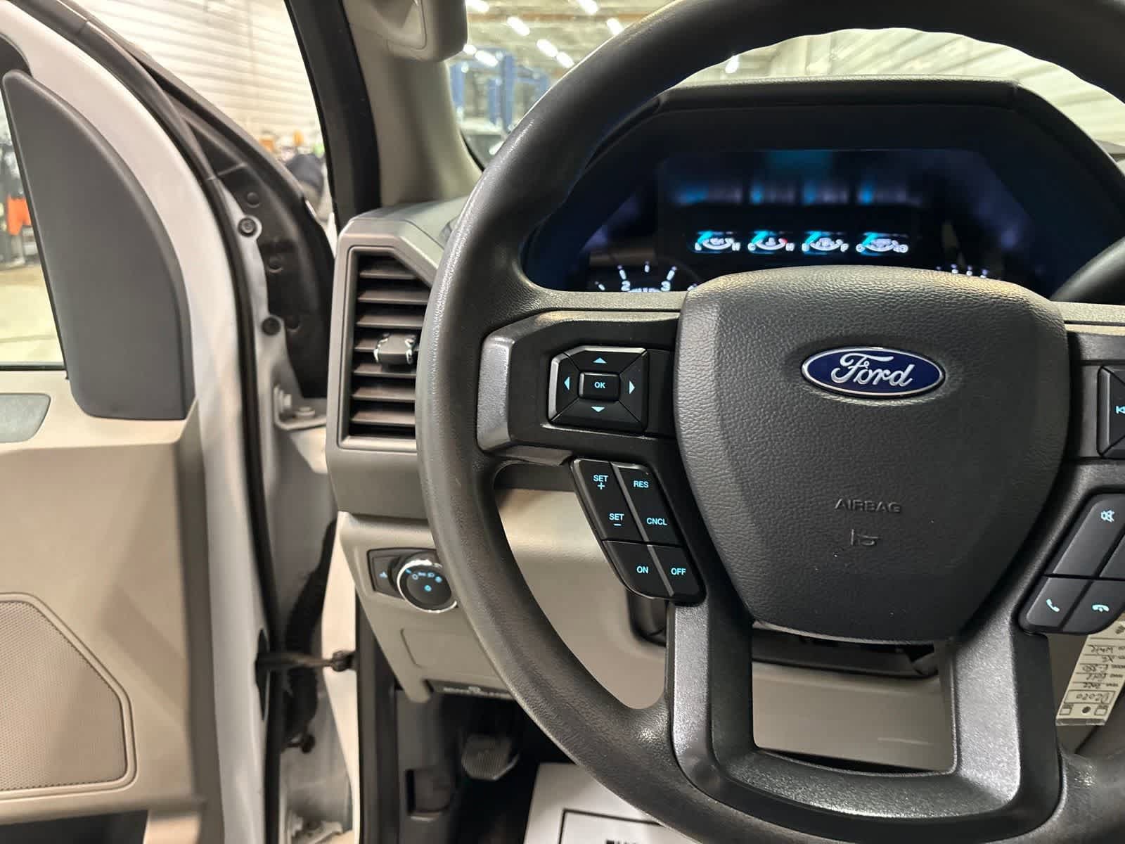 Used 2022 Ford F350 XL w/ Power Equipment Group AWD/4WD image 14