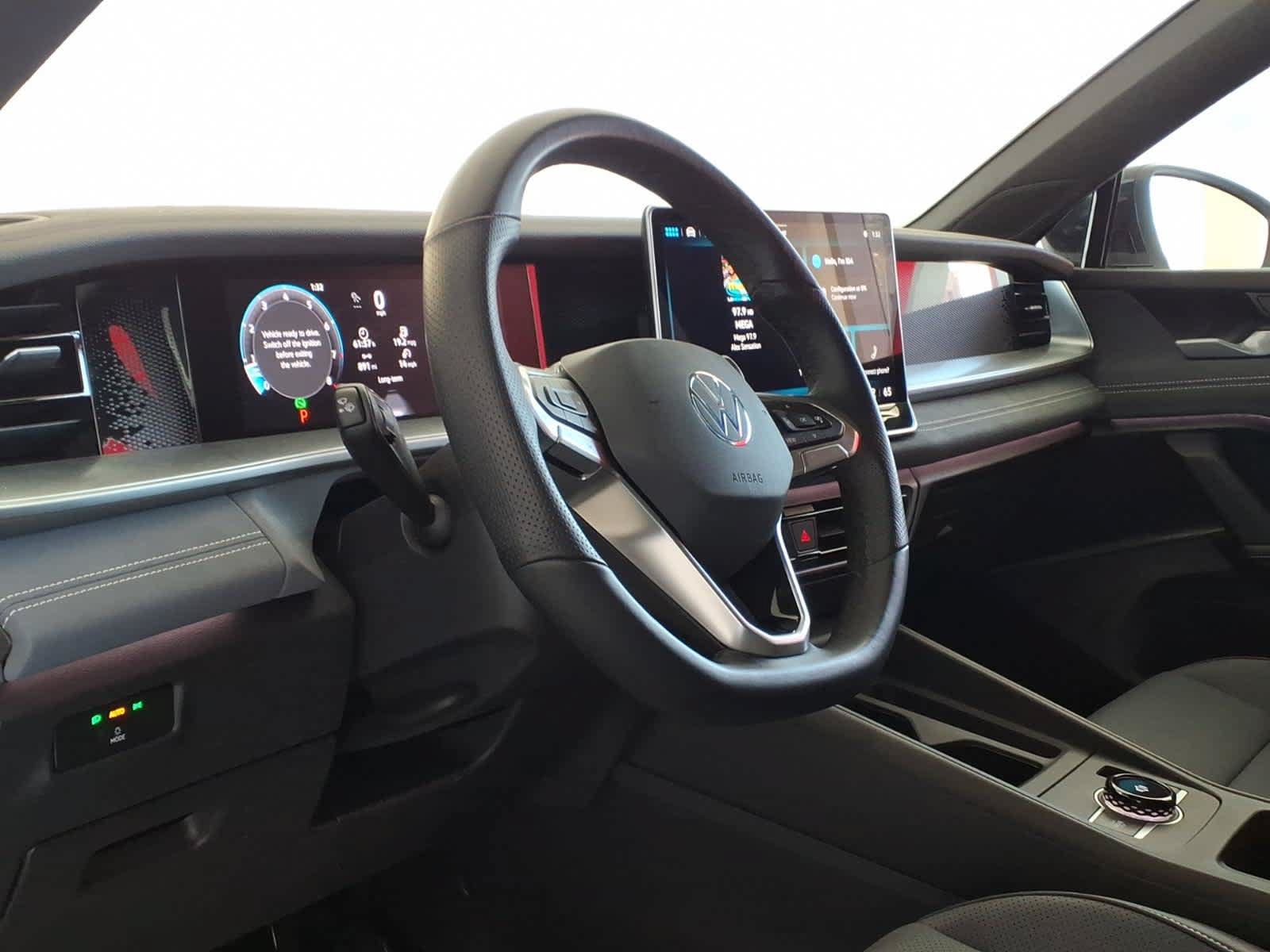 Used 2026 Volkswagen Tiguan SE R-Line AWD/4WD image 19