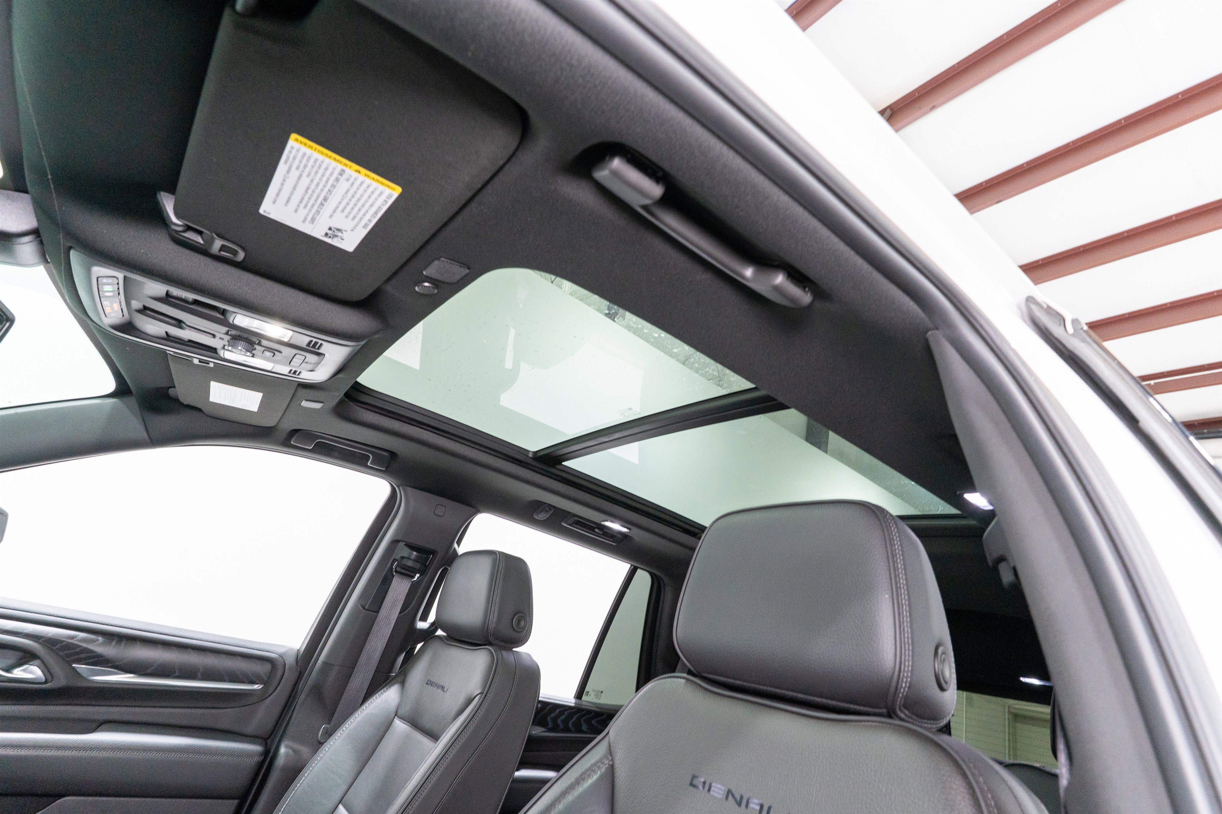 Used 2022 GMC Yukon Denali image 18