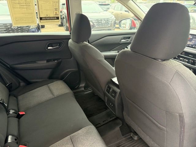 Certified 2024 Nissan Rogue SV FWD image 22