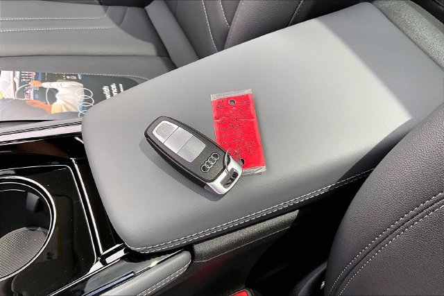 New 2026 Audi Q3 quattro 2.0T AWD/4WD image 10
