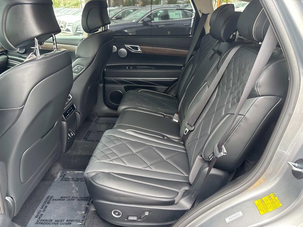 Used 2025 Genesis GV80 3.5T Prestige image 31