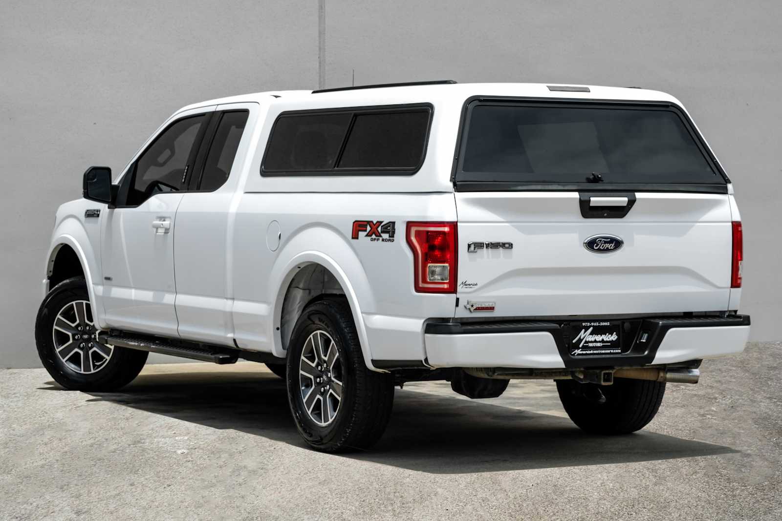 Used 2017 Ford F150 XLT w/ Equipment Group 301A Mid AWD/4WD image 10