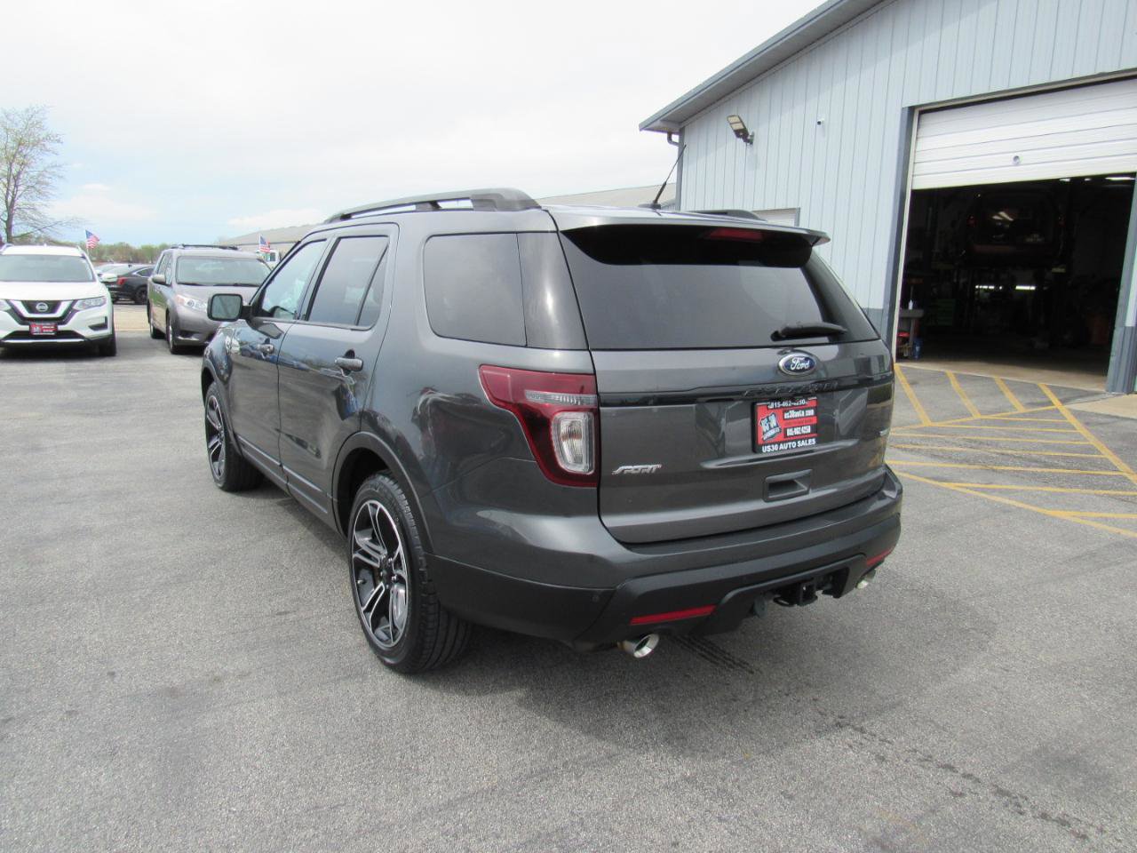 Used 2015 Ford Explorer Sport w/ Equipment Group 401A image 4