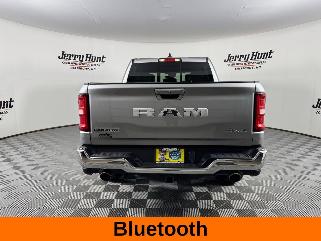 Used 2025 RAM 1500 Laramie AWD/4WD image 8