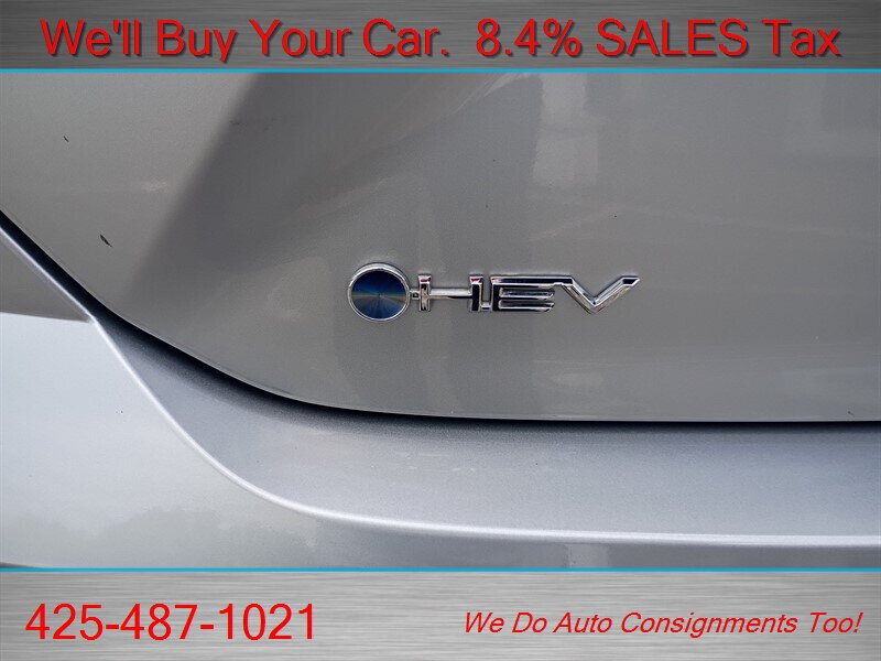 Used 2026 Toyota Camry LE FWD image 32
