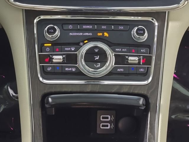 Used 2020 Lincoln Continental AWD w/ Premium Package image 21