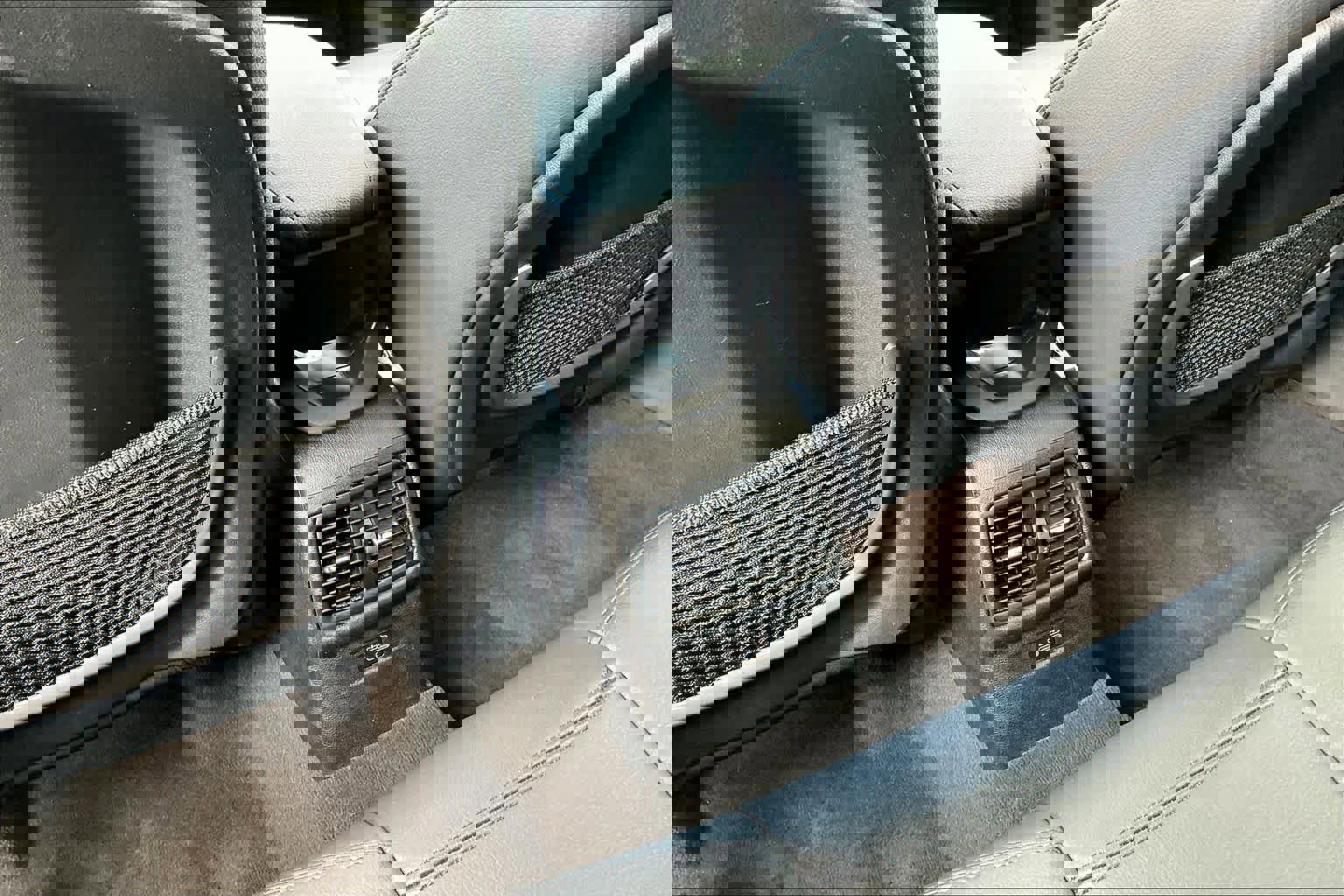 Used 2019 BMW X1 xDrive28i w/ M Sport Package image 38