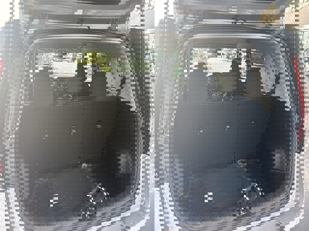 New 2025 Kia Soul LX image 38