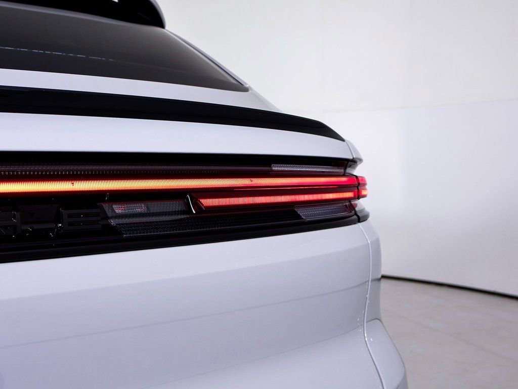 New 2026 Porsche Cayenne S image 15