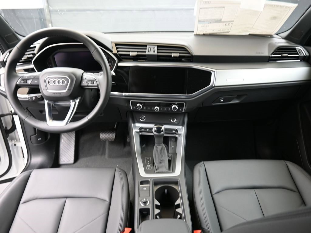 New 2025 Audi Q3 2.0T Premium image 18