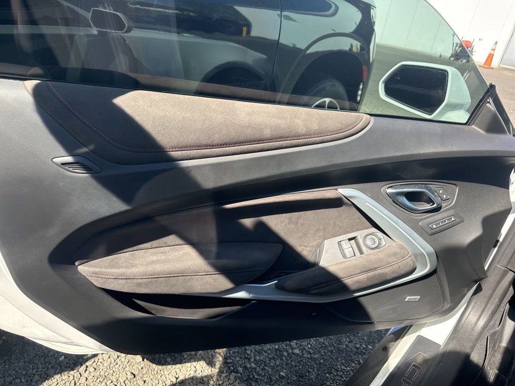 Used 2018 Chevrolet Camaro ZL1 image 11