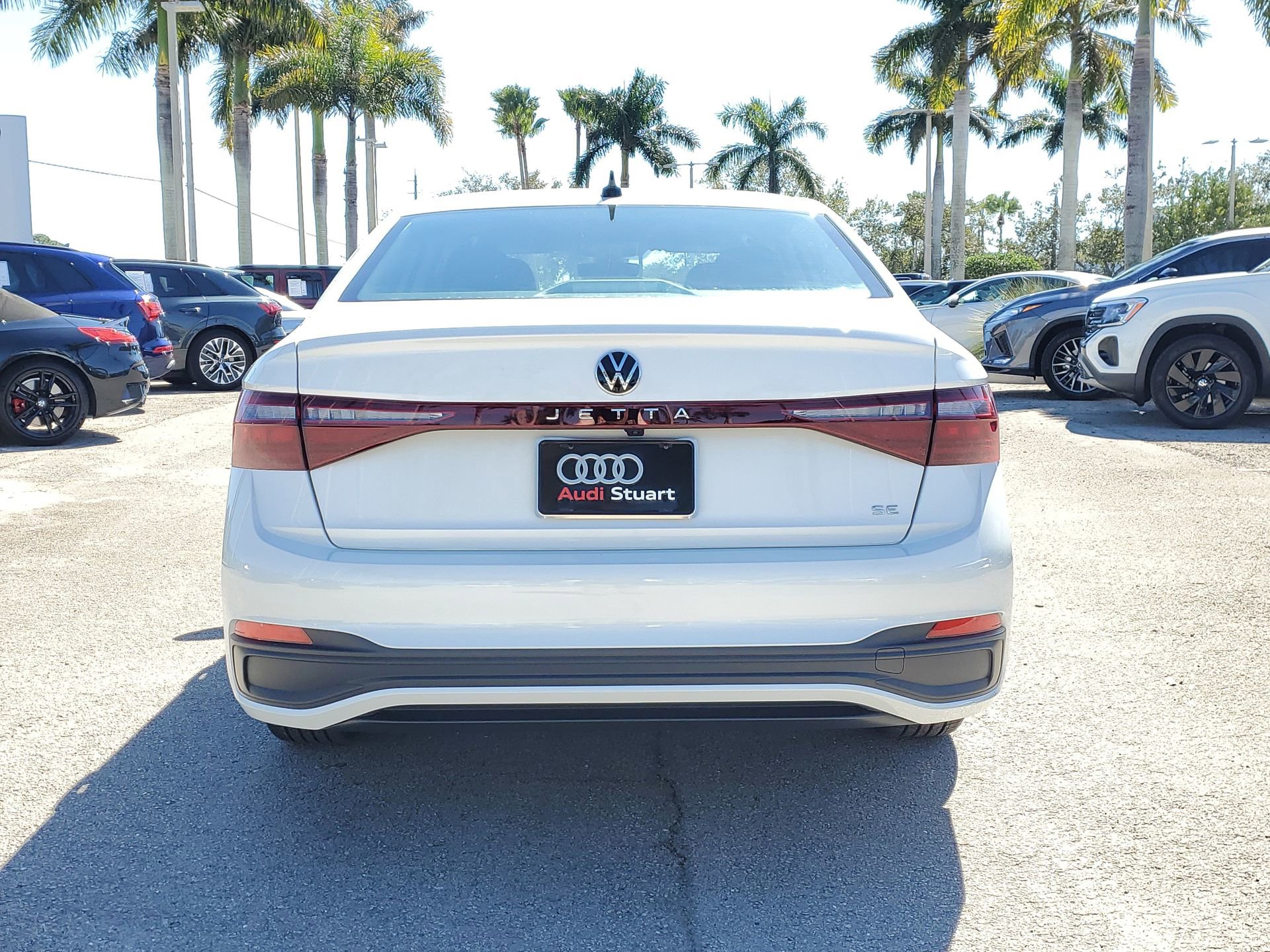 Used 2025 Volkswagen Jetta SE image 5