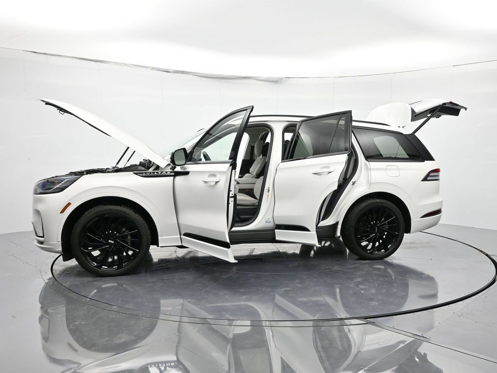 New 2025 Lincoln Aviator Reserve w/ Equipment Group 201A image 45