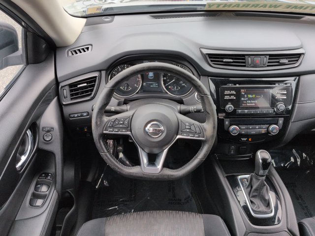Used 2017 Nissan Rogue SV AWD/4WD image 17