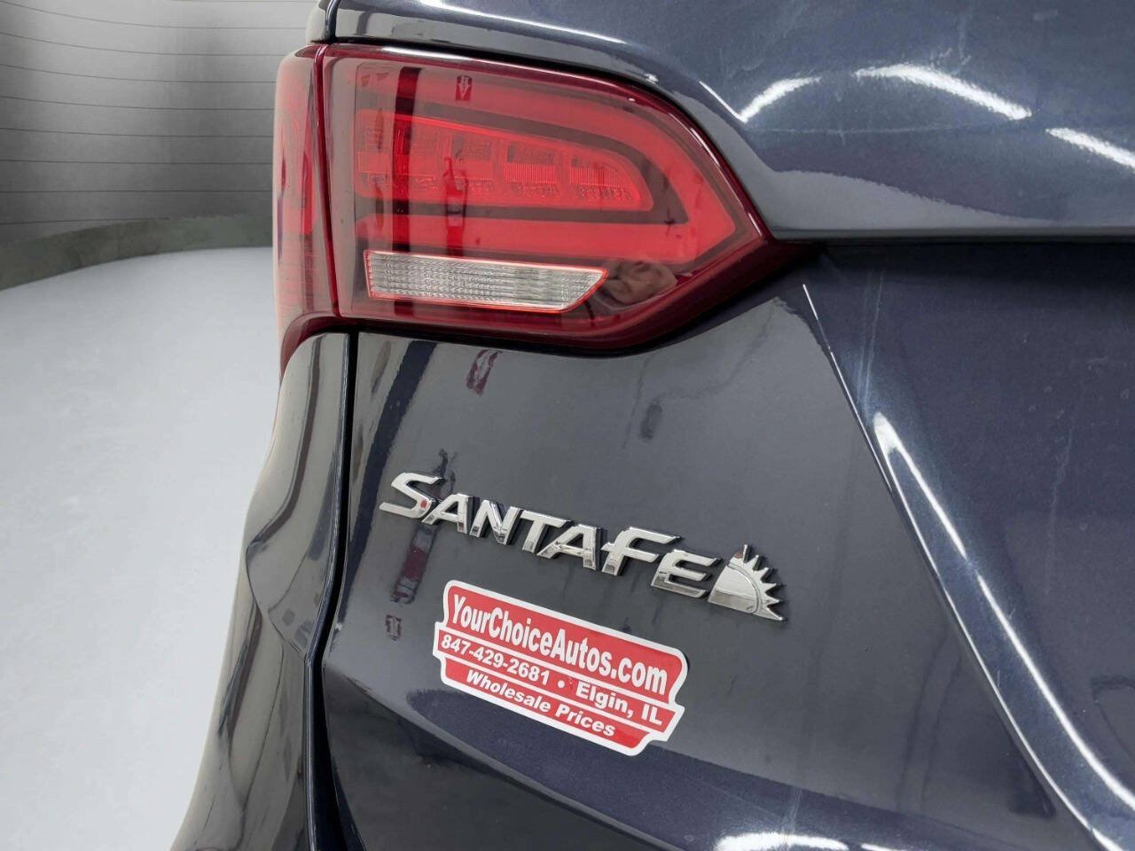 Used 2017 Hyundai Santa Fe Sport w/ 2.0T Ultimate Tech Package 05 AWD/4WD image 4