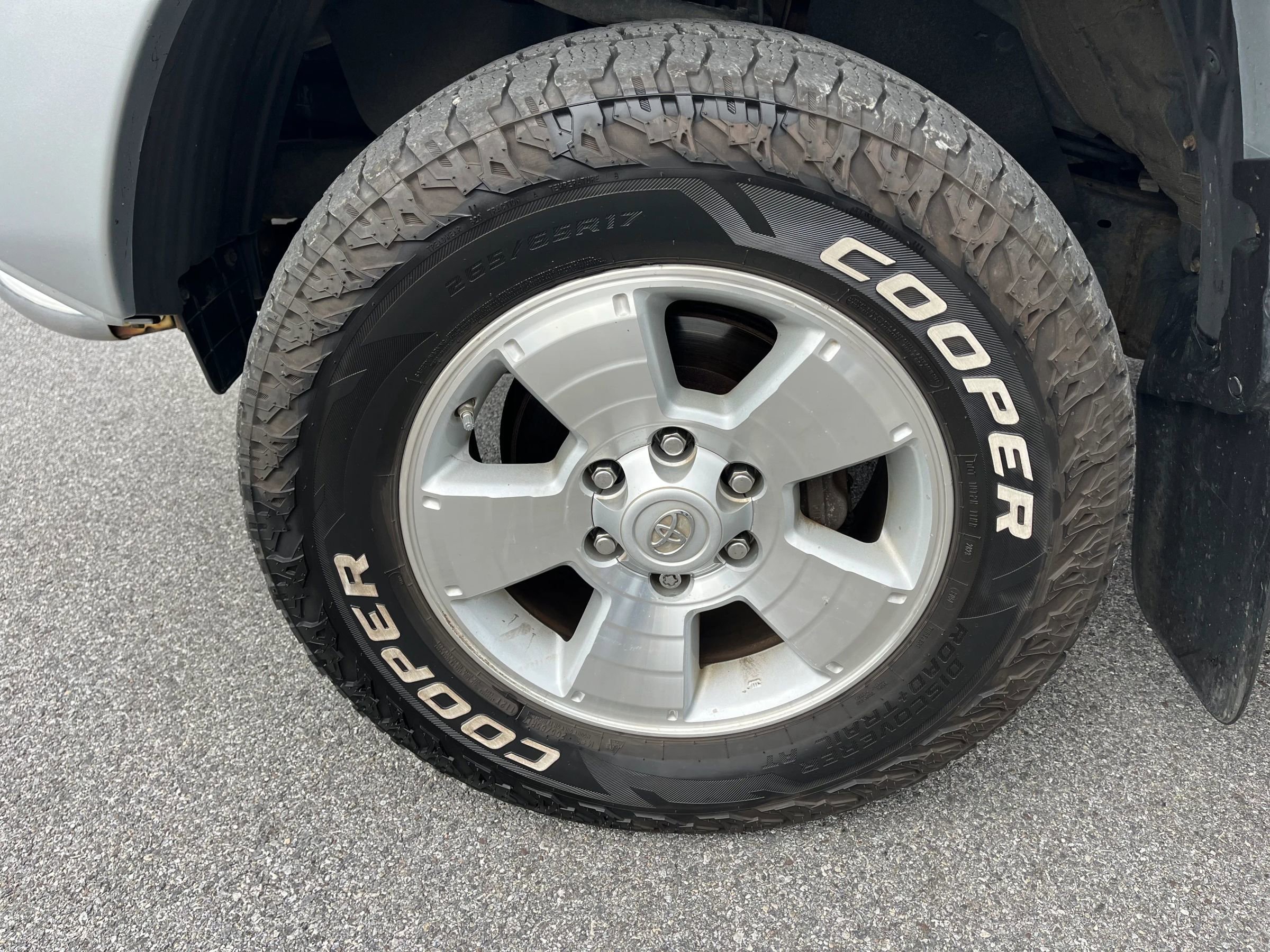 Used 2013 Toyota Tacoma 4x4 Double Cab w/ TRD Sport Pkg image 25