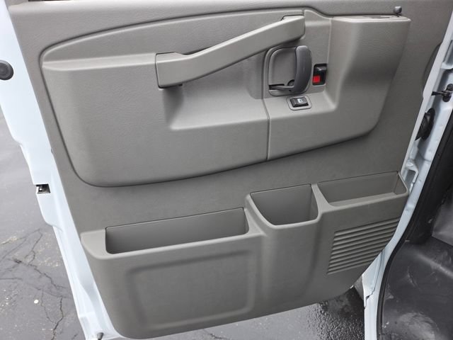 New 2026 GMC Savana 2500 w/ Driver Convenience Package RWD image 26